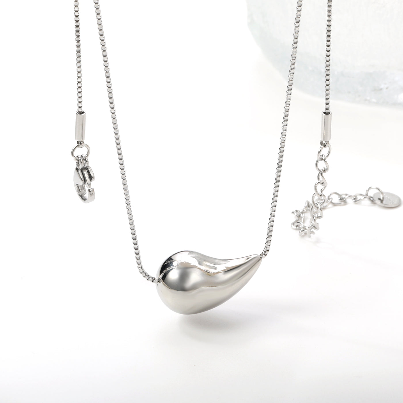 Kiki Raindrop Pendant Silver